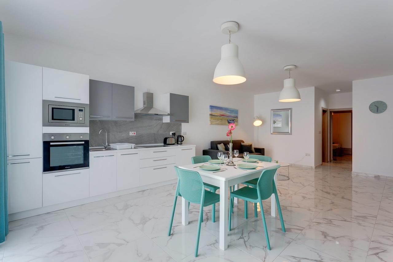 Marvelous 2 Bedroom Apartment By The Sea Qawra Exterior foto