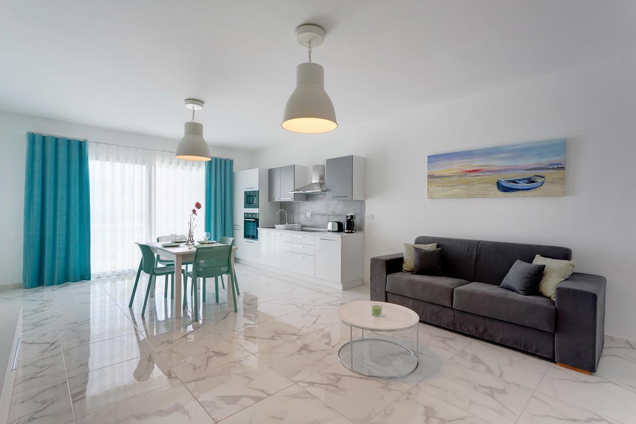 Marvelous 2 Bedroom Apartment By The Sea Qawra Exterior foto